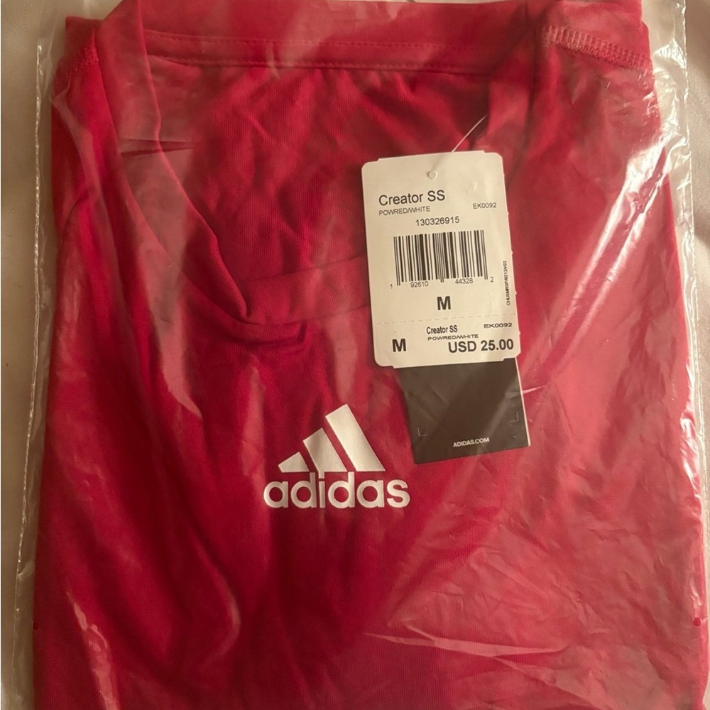 Adidas tee